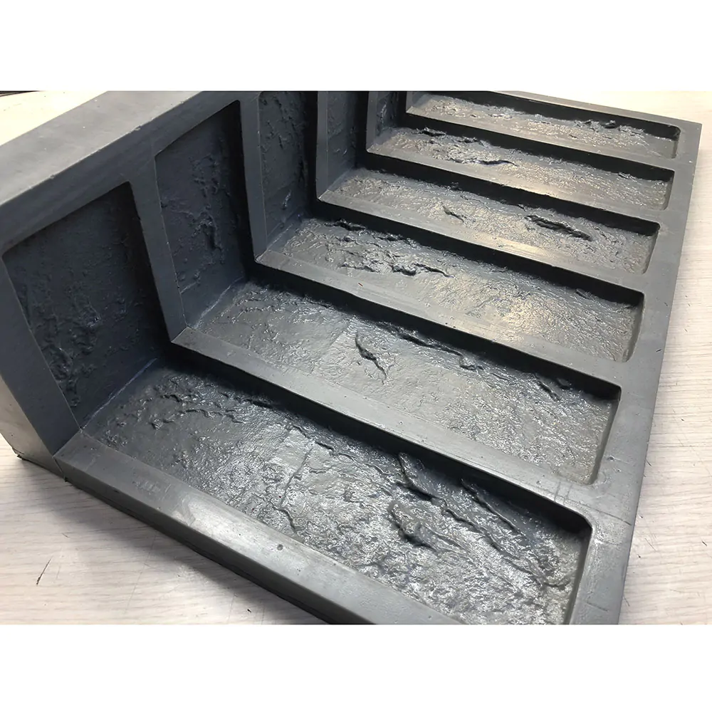 Полиуретановая форма Заводской кирпич Угол литой F610C
